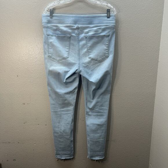OLD NAVY Jeggings Sz 12 Rockstar pull on Distressed Stretch Denim Jeans Light - Picture 3 of 6